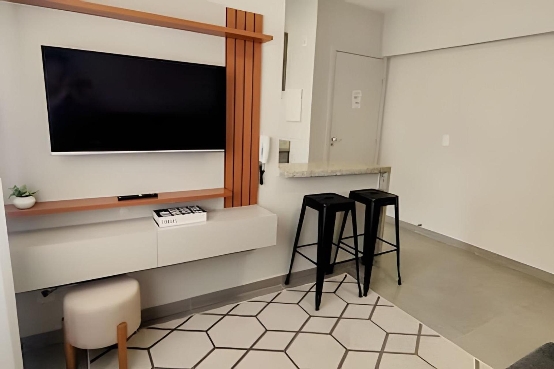 Apto 2 Qtos Com Wi-fi E Garagem